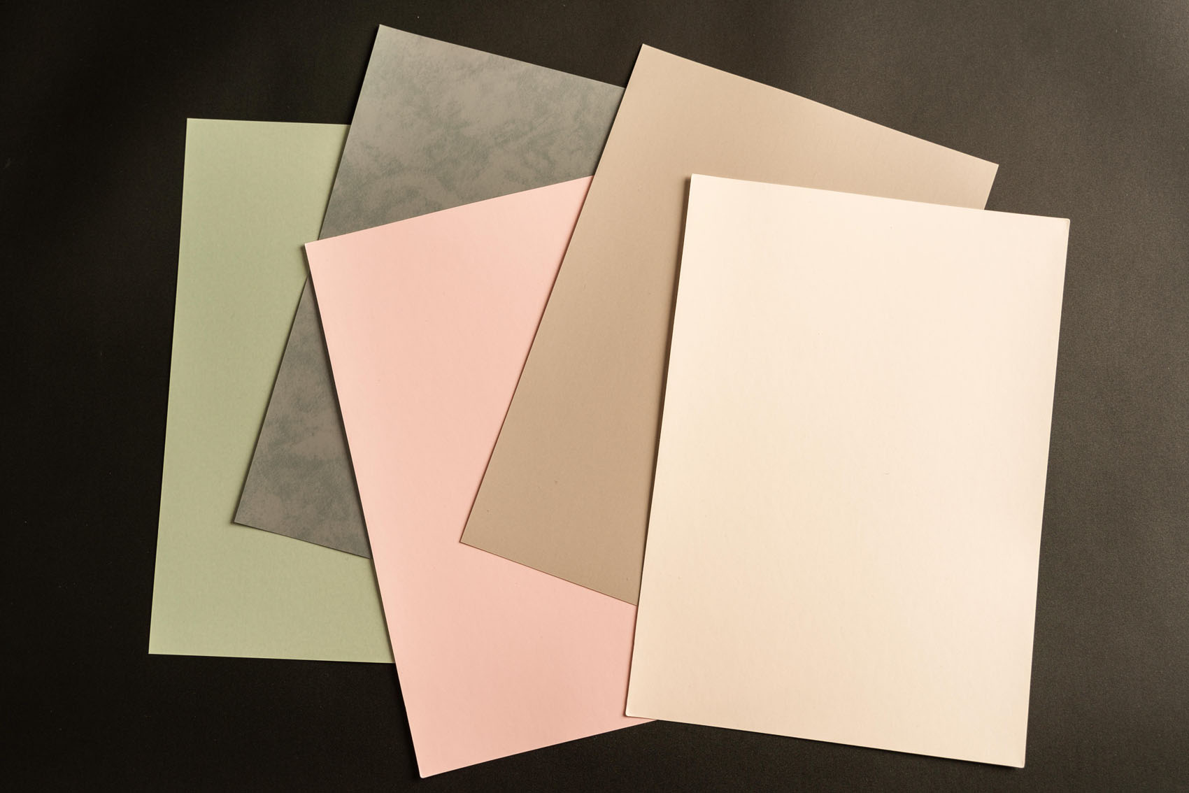 intermedius-graafinen-4